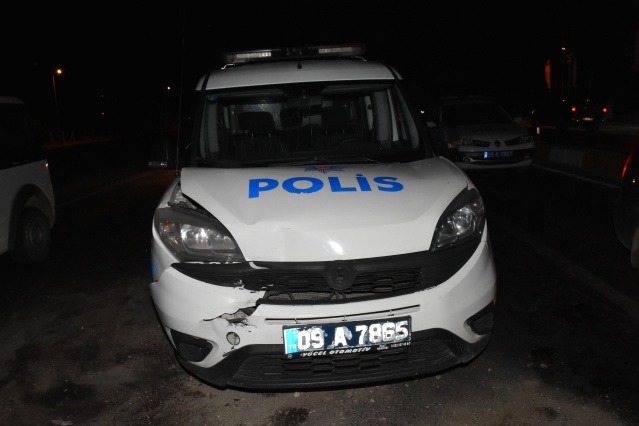 Aydın&#039;ın İncirliova ilçesinde polisten kaçmaya çalışan alkollü sürücü, otomobiliyle polis araçlarına çarpınca yakalandı.