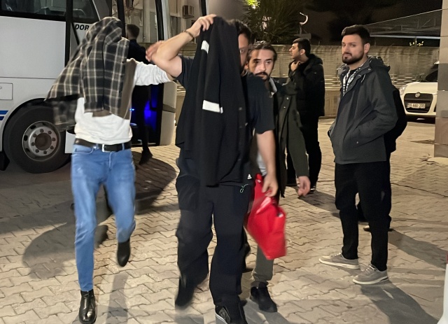 İçişleri Bakanı Süleyman Soylu, sosyal medya hesabından yaptığı paylaşımda, Emniyet Genel Müdürlüğü Siber Suçlarla Mücadele Daire Başkanlığı koordinesinde, Samsun Siber Suçlarla Mücadele Şube Müdürlüğü tarafından 11 ilde eş zamanlı gerçekleştirilen yasa dışı bahis ve suç operasyonunda toplam 65 kişi yakalandığını duyurmuştu.