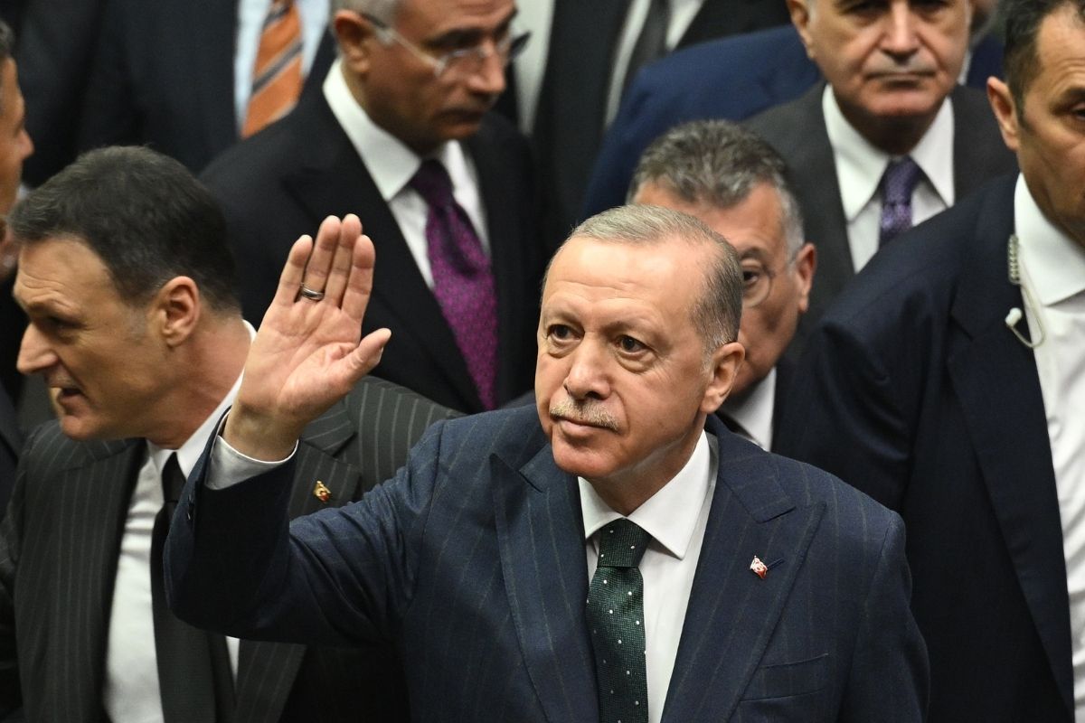Erdogan Konusma Yapiyor