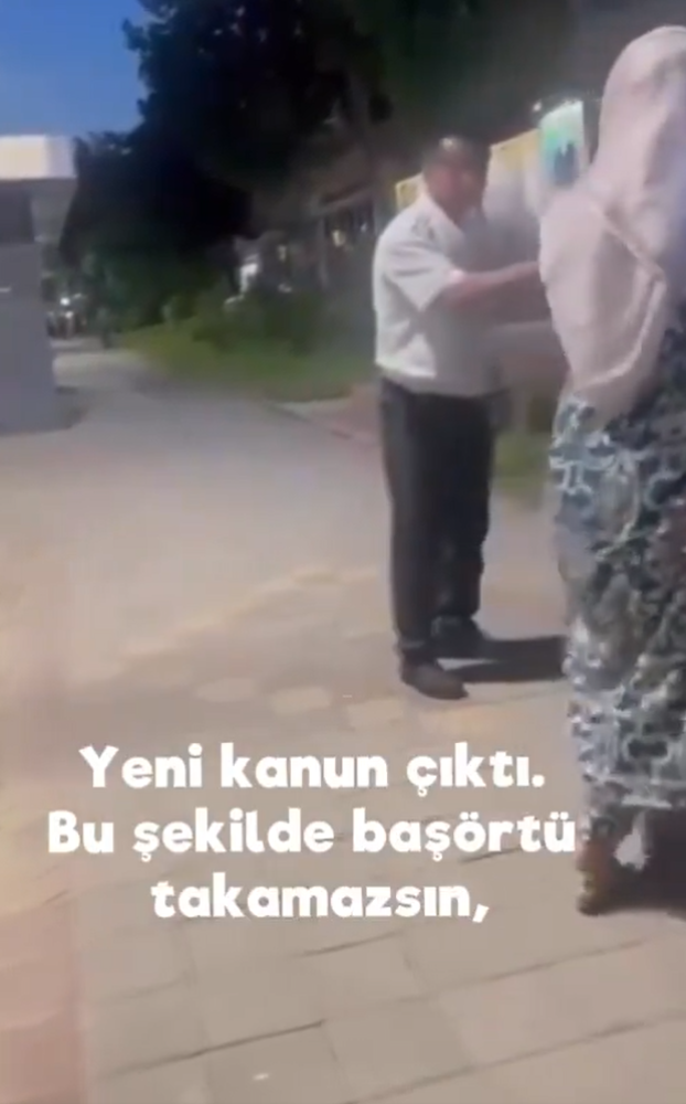 Tacikistan Sokak Başörtüsü