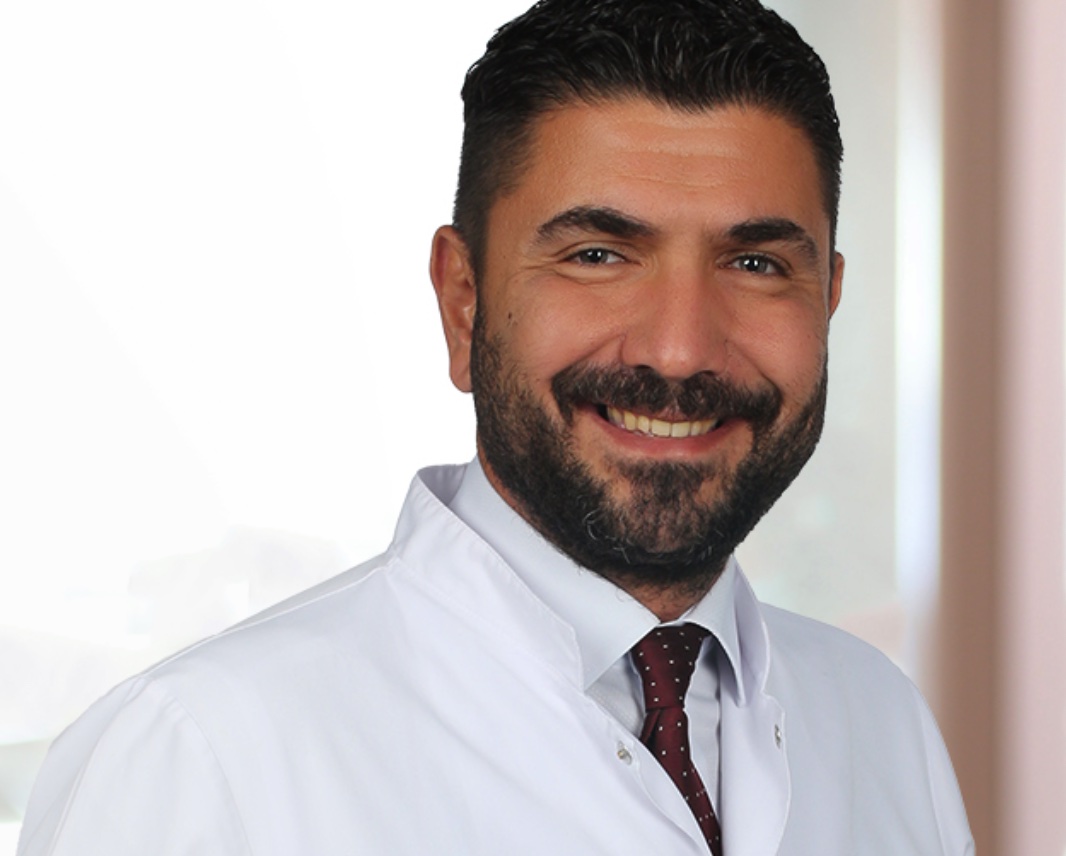 Doç. Dr. Bora Baysal