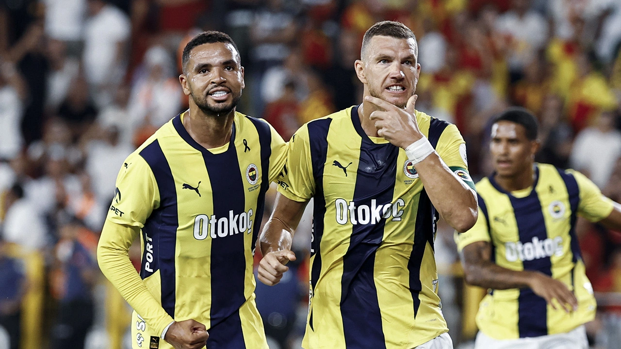 Fenerbahçe'nin derbi 11'i şekilleniyor! Dzeko mu, En Nesyri mi? Mourinho kararını verdi