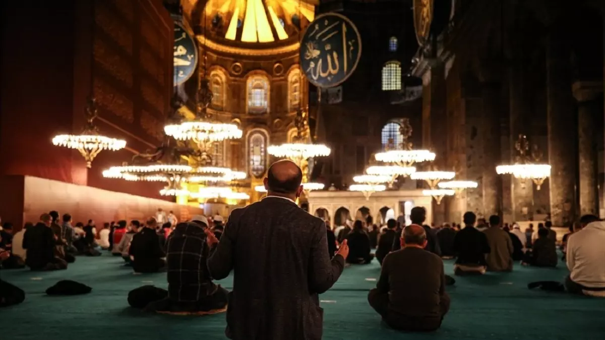 Ayasofya Camii Dua Ibadet