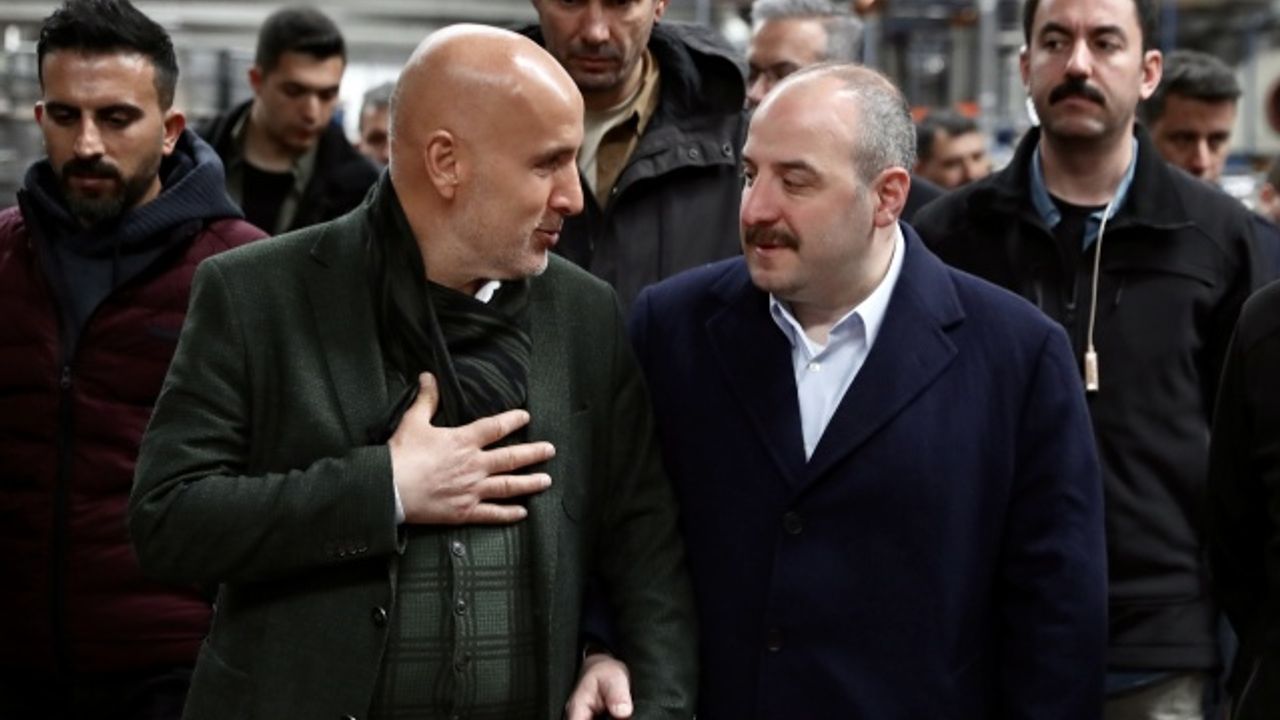 Bakan Varank, depremlerden etkilenen Gölbaşı ve Besni'deki sanayi tesislerini ziyaret etti