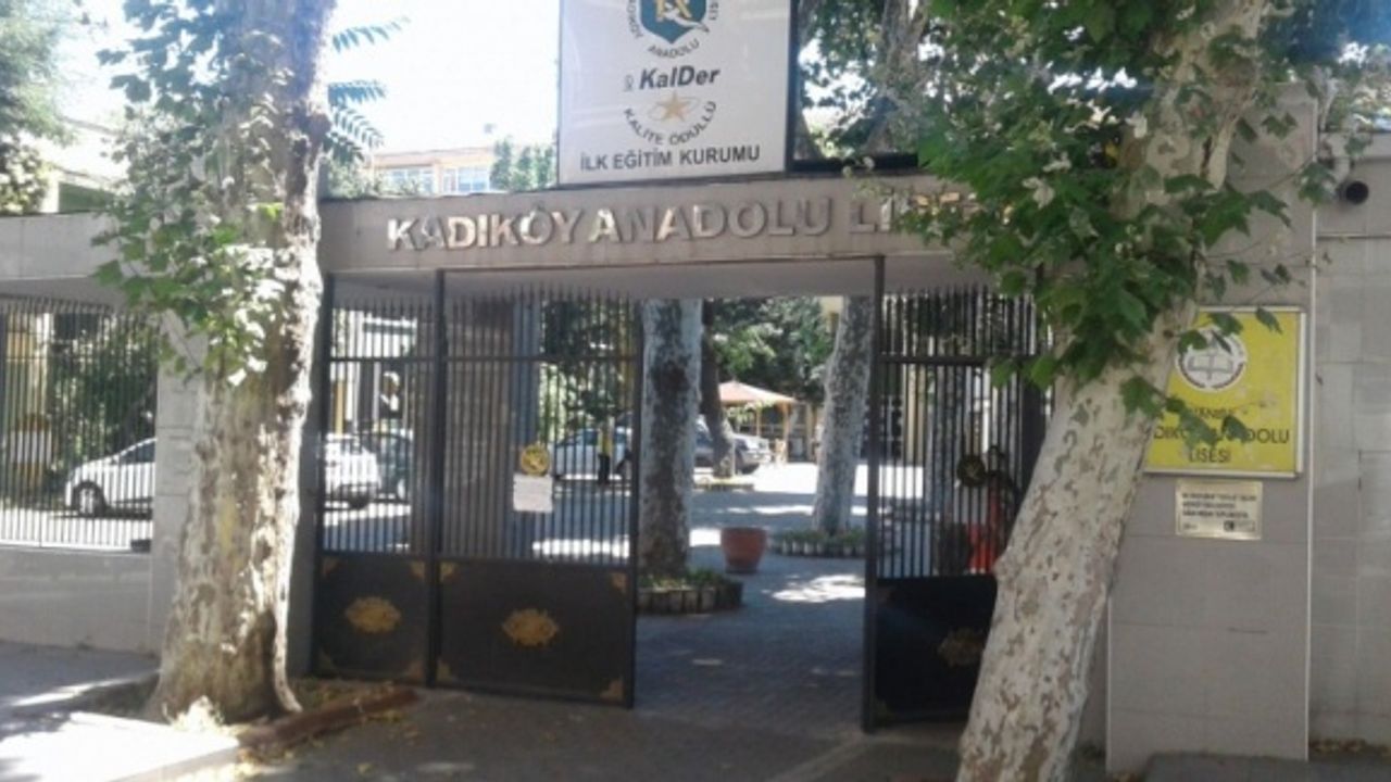 Kadıköy Anadolu Lisesi öğrencilerinden büyük başarı