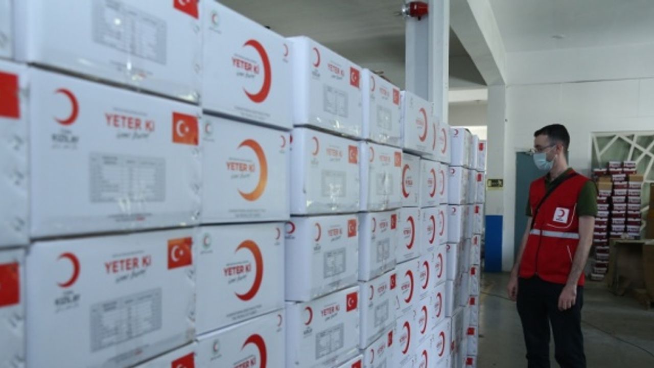Türk Kızılay 4 bin 500 Pakistanlı aileye gıda yardımında bulunacak