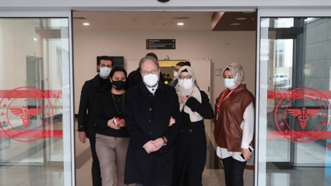 Kovid-19 tedavisi gören Diyanet İşleri Başkanı Ali Erbaş taburcu edildi