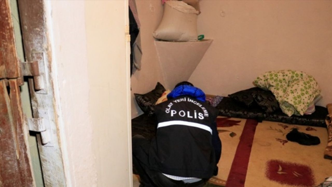 Adana Hipodromu'nda kavga eden iki seyisten biri bıçakla öldürüldü