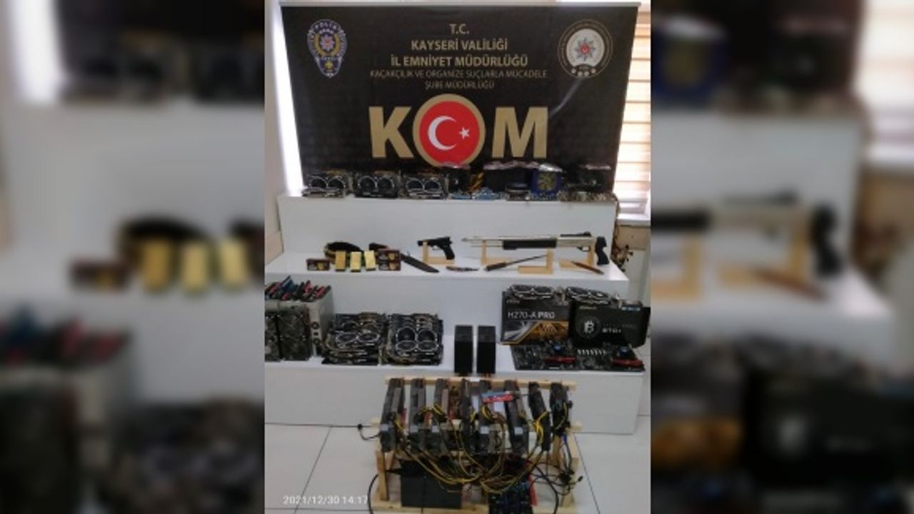Kayseri'de kaçak kripto para üretimi operasyonunda 6 zanlı yakalandı