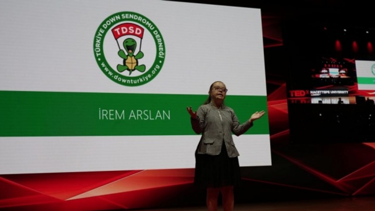 Düşlerinin peşinde koşanlar down sendromlular için TEDx sahnesinde buluştu