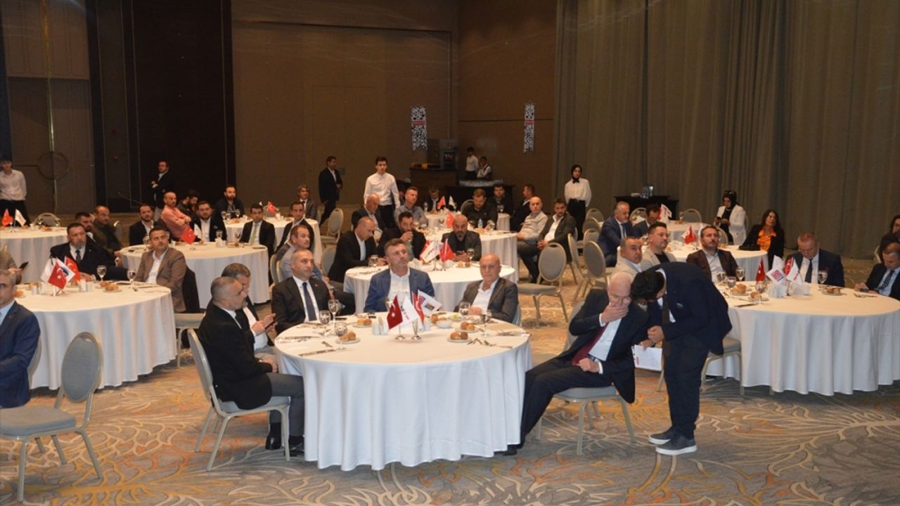 Sakarya'da kentsel dönüşüm ve yalıtım sistemlerindeki yenilikler çalıştayda ele alındı