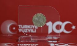 100. yıla özel "5 Türk lirası" madeni para dağıtıldı 