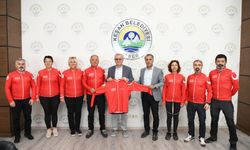 Bisiklet sporcularının Anıtkabir'den getireceği bayrak kent meydanında dalgalanacak