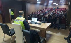 Jandarma güvenli yolculuk için trafik semineri düzenledi 