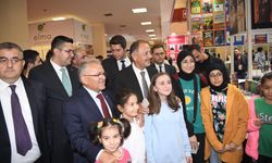 Bakan Özhaseki: Kayseri’de 6’ncı Kitap Fuarına katıldı 