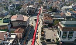 Yalova'da 100. yıla özel dev Türk bayrağı açıldı 