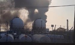Kocaeli'de fabrika yangını: Kara dumanlar gök yüzünü kapladı 