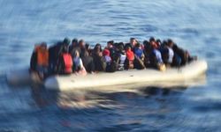 Aydın açıklarında Yunanistan'ın geri ittiği göçmenler kurtarıldı 