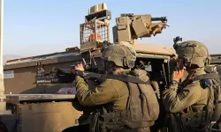 İsrailli yedek askerler orduya katılmak için bölgeye gidiyor 