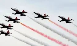Türk Hava Kuvvetleri'nden 100'üncü yıl için gösteri uçuşu
