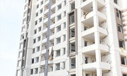 Malatya'da 61 katlı bina patlayıcıyla yıkıldı 