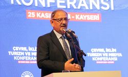 Bakan Özhaseki, Kayseri'de okul protokolü için düzenlenen törene katıldı