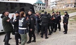 Şırnak'ta izinsiz basın açıklaması yapmak isteyen 21 kişi gözaltına alındı