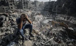 İsrail yine mülteci kampını vurdu: 31 kişi öldü 
