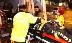 Ümraniye'de görev yapan polis, bir aracın çarpması sonucu ağır yaralandı 