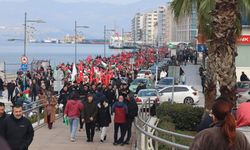 İzmirliler Filistin’e destek için yürüdü