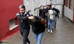Adana’da vurgun yapan ‘Sazan Sarmalı’ çetesi çökertildi   