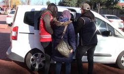 FETÖ/PDY üyeliğinden aranan ihraç kadın doktor yakalandı   