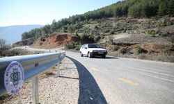 Büyükşehir’den güvenli yollar için 162 km oto korkuluk   