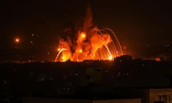 İsrail savaş uçakları, Gazze'de yeniden hava saldırılarına başladı 
