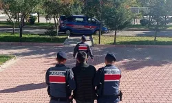 Jandarma dedektifleri 16 aranan şahsı yakaladı   