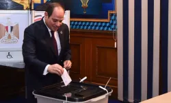 Sisi yeniden Cumhurbaşkanı seçildi 