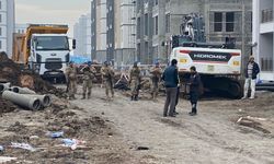 Diyarbakır’da kamyon altında kalan işçi hayatını kaybetti   