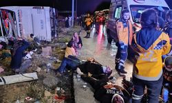 Mersin'de korkunç kaza: 9 ölü 30 yaralı!
