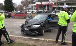 Elazığ’da zincirleme trafik kazası: 2 yaralı   