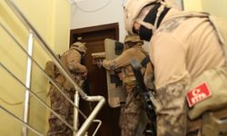 Mersin'de silah kaçakçılığı operasyonu: 5 gözaltı   