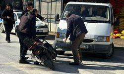 Milas’ta minibüs ile elektrikli bisiklet çarpıştı: 1 yaralı   
