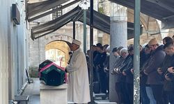 Tırın çarpması sonucu hayatını kaybeden kadın son yolculuğuna uğurlandı 