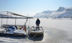 Erzincan'da soğuk havanın etkisiyle barajlar dondu 