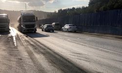 Sarıyer’de feci kaza kamerada: Otomobil, kamyon ve minibüse çarptı   