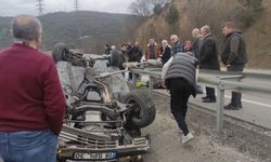 Bursa'da kontrolden çıkan otomobil takla attı: 2 yaralı   