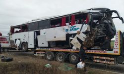 Otobüs kazasında hayatını kaybedenlerin sayısı 2’ye yükseldi  