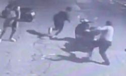 İzmir'de hırsızların bekçilere yakalanma anı kamerada   