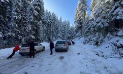 Kartalkaya yolu tatilcilere çile oldu