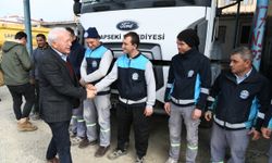 Lapseki Belediye Başkanı Yılmaz, çalışanlarıyla bir araya geldi