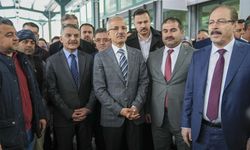 Bakan Uraloğlu: Yerköy YHT Garı'nda vatandaşlarla bir araya geldi 